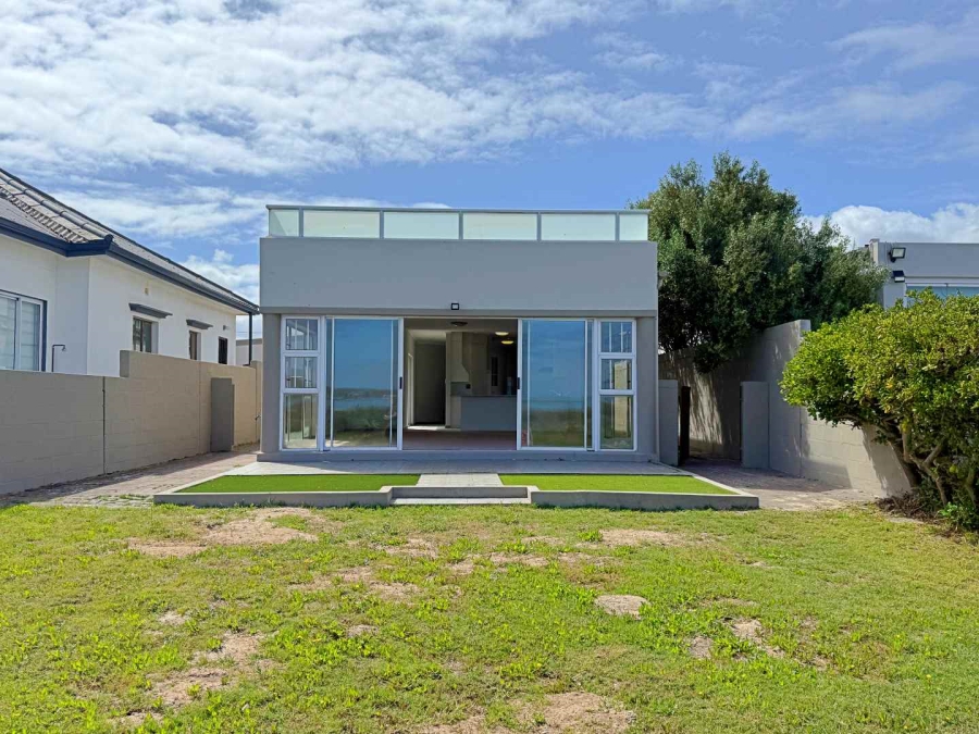 4 Bedroom Property for Sale in Middedorp Western Cape